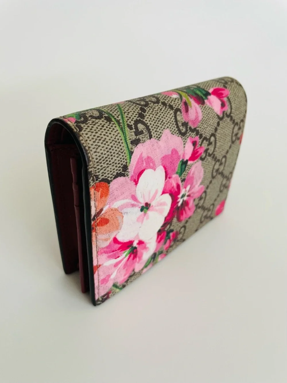 Gucci Beige GG Supreme Monogram Blooms Small Wallet with Pink Floral Print - Picture 3 of 12